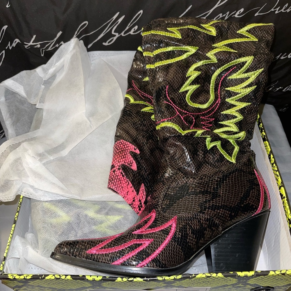 Cape Robbin - image 1